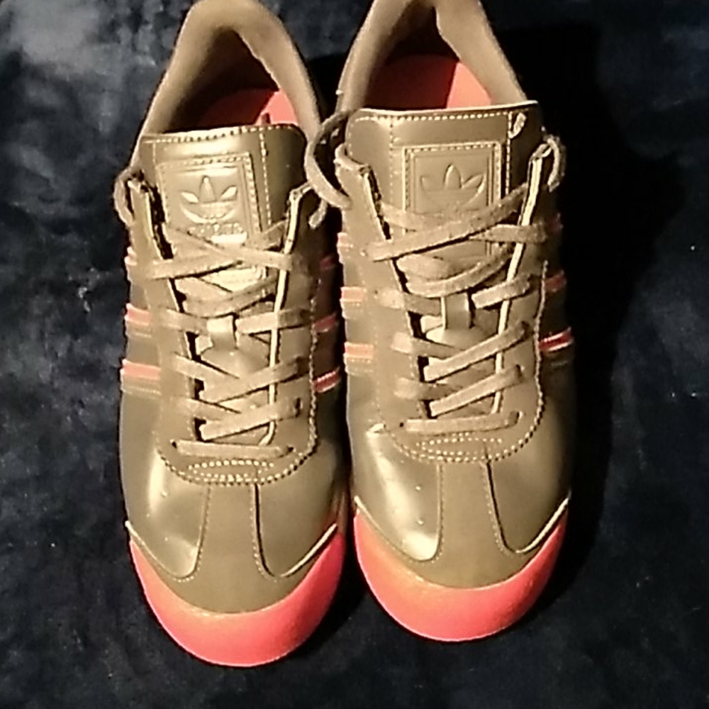 Adidas - Picture 2 of 4
